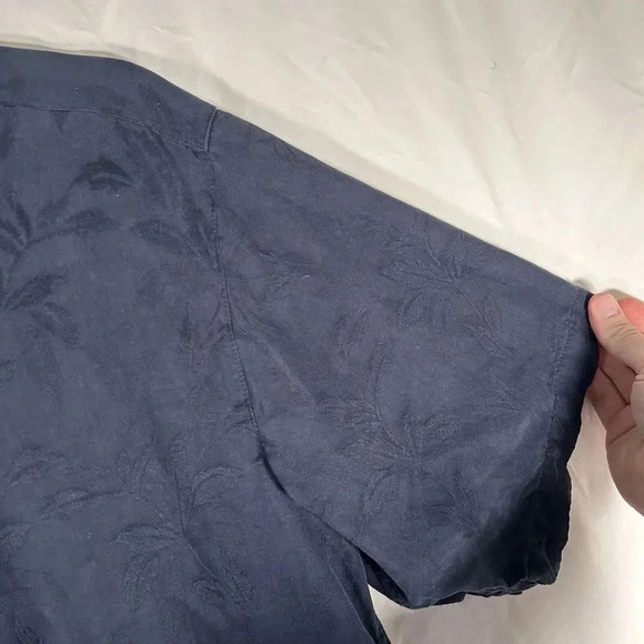 IZOD Golf Shirt Mens Medium Black Floral Silk Linen Blend Button Up - Picture 5 of 9